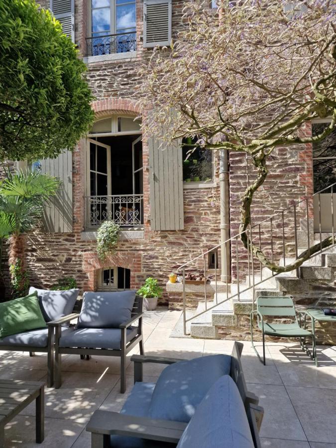 Castel Jolly Bed & Breakfast Rennes Exterior photo