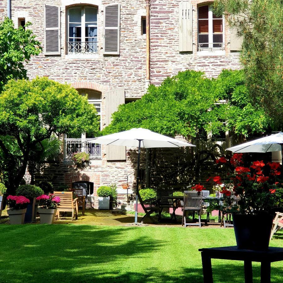 Castel Jolly Bed & Breakfast Rennes Exterior photo